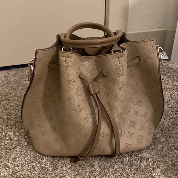 Louis Vuitton beige barrel bag - Picture 2 of 14